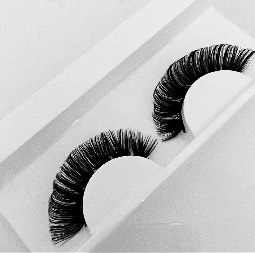 Russian Strip lashes, lash extensions, fluffy lashes, Doll Beauty, Dose of Lashes, Kitty lashes, Pretty little thing, Lilly lashes, False lashes, Eyelashes, Tatti Lashes, Prima Lashes, Poundlashes, Russian lashes, faux Russian lashes