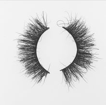 “Kiki” Luxury 4D Strip Lashes